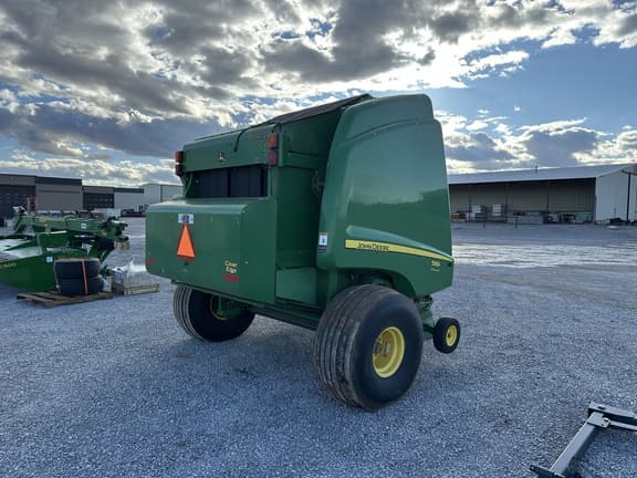 Image of John Deere 569 Premium equipment image 4