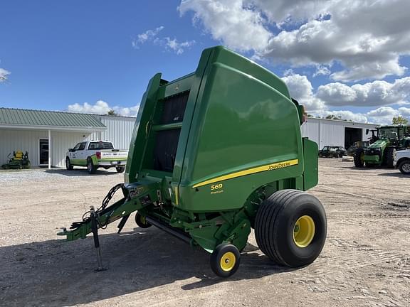Image of John Deere 569 Premium equipment image 3