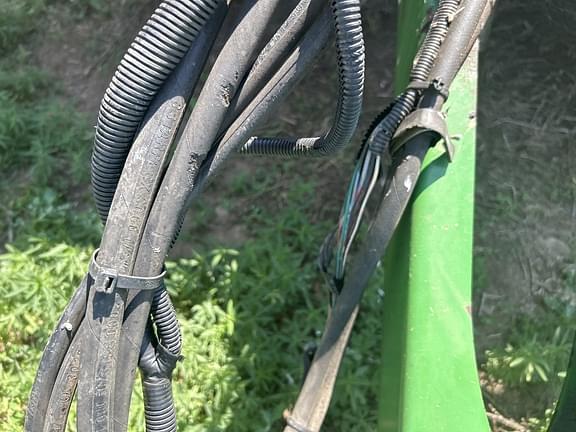 Image of John Deere 569 Premium equipment image 4