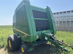 2013 John Deere 569 Premium Image