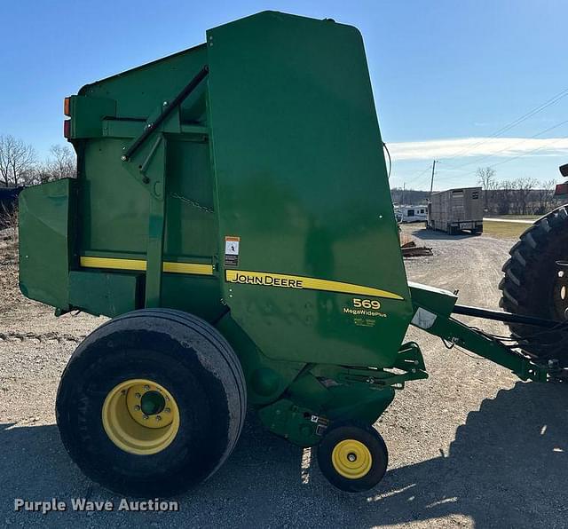 Image of John Deere 569 equipment image 3