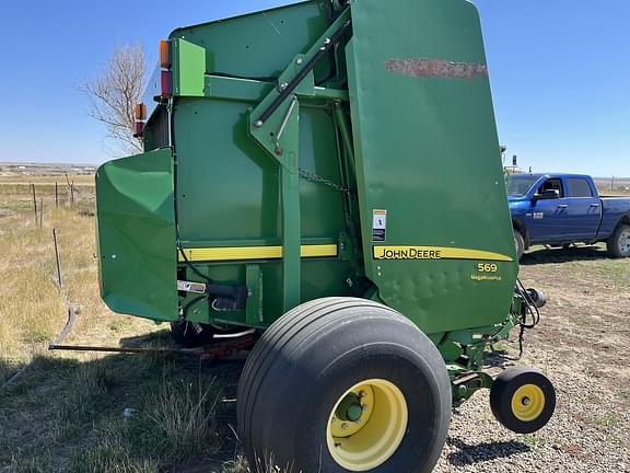 Image of John Deere 569 MegaWide Plus equipment image 3