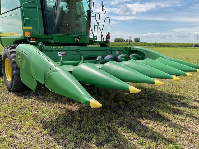 Image of John Deere 606C equipment image 3