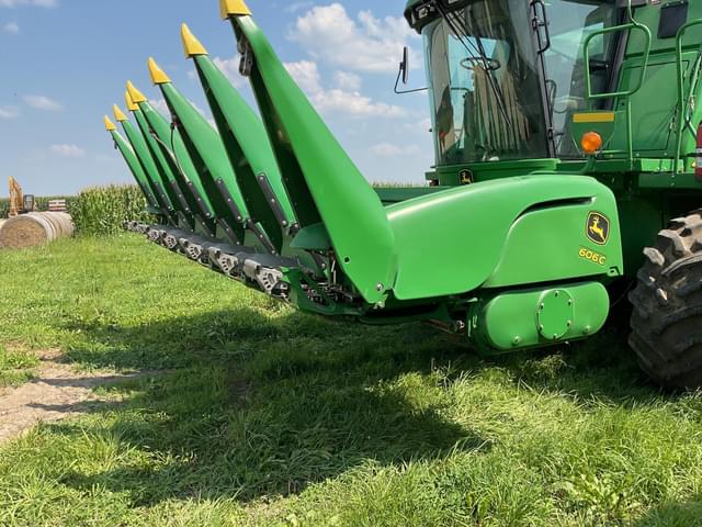Image of John Deere 606C equipment image 4