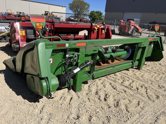 Image of John Deere 606C equipment image 2