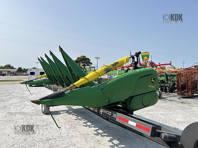 Image of John Deere 606C equipment image 3