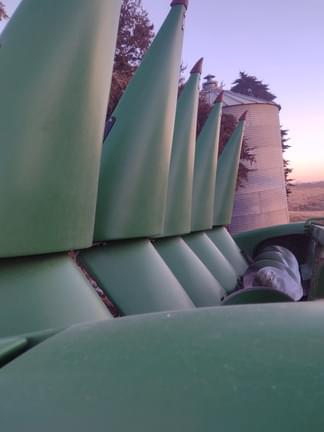 Image of John Deere 606C equipment image 1