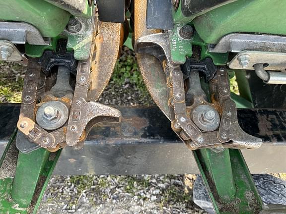 Image of John Deere 606C equipment image 3