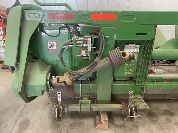 Image of John Deere 606C equipment image 4