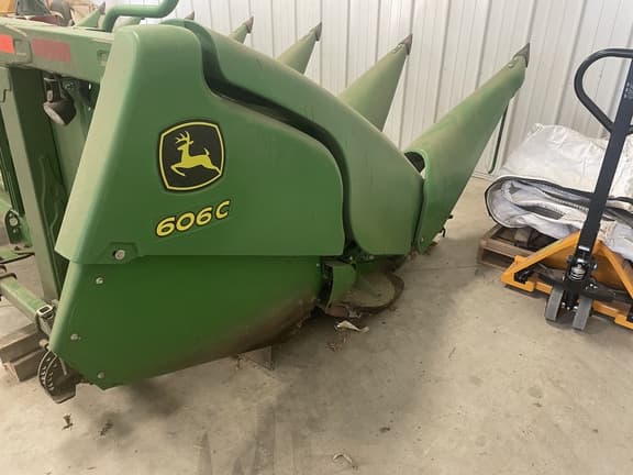 Image of John Deere 606C equipment image 3