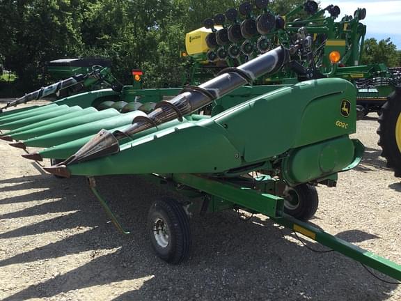 Image of John Deere 608C equipment image 2