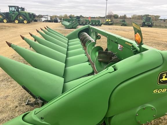 Image of John Deere 608C equipment image 1