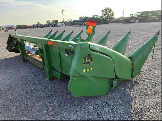 Image of John Deere 608C equipment image 3