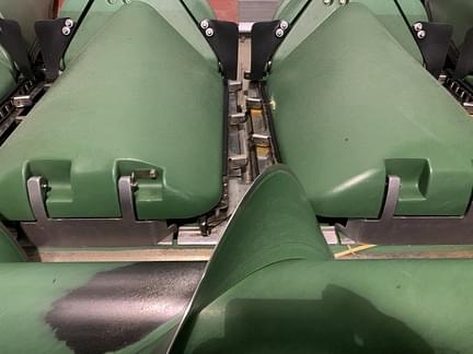 Image of John Deere 608C equipment image 3