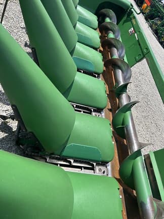 Image of John Deere 608C equipment image 1