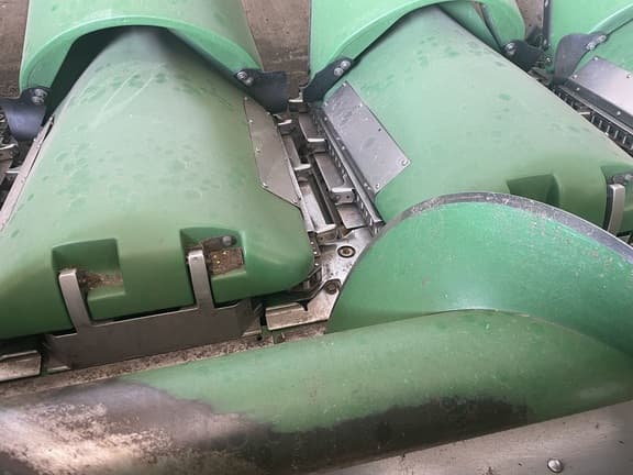 Image of John Deere 608C equipment image 4