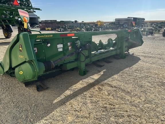 Image of John Deere 608C equipment image 3