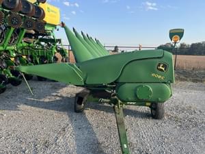 2013 John Deere 608C Image