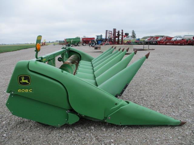 Image of John Deere 608C equipment image 3