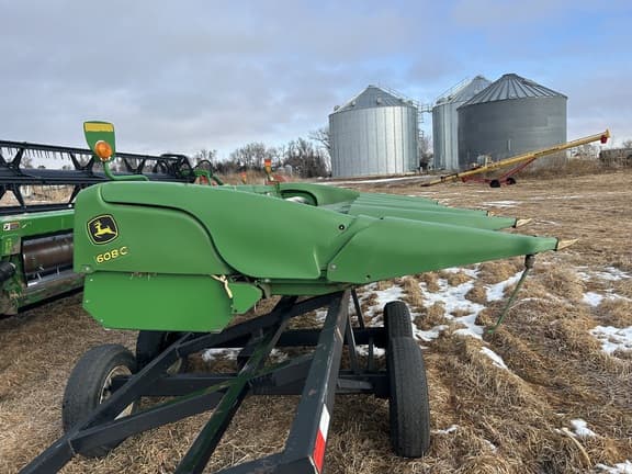Image of John Deere 608C equipment image 4