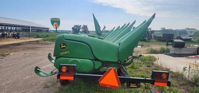 Image of John Deere 608C equipment image 3