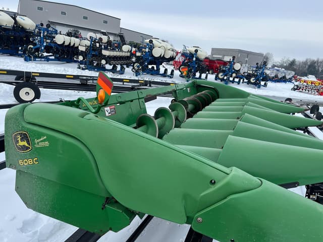 Image of John Deere 608C equipment image 3