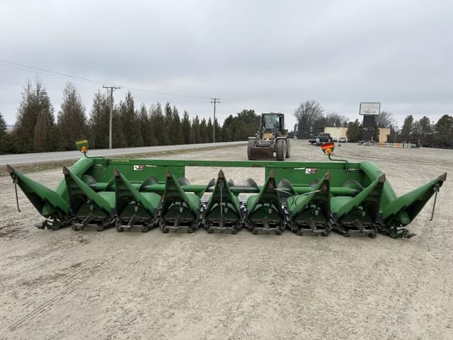 Image of John Deere 608C equipment image 1