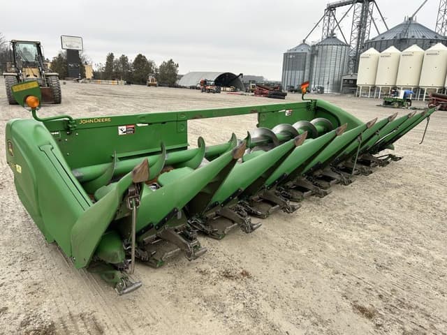 Image of John Deere 608C equipment image 2