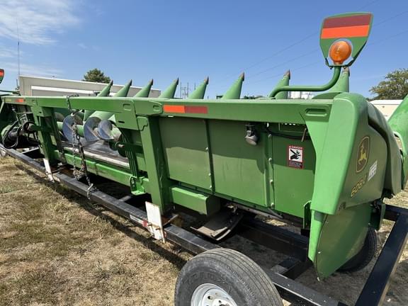 Image of John Deere 608C equipment image 1