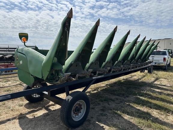 Image of John Deere 608C equipment image 4