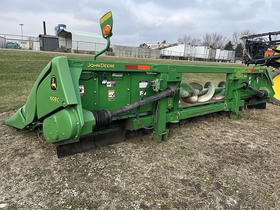 Image of John Deere 608C equipment image 3