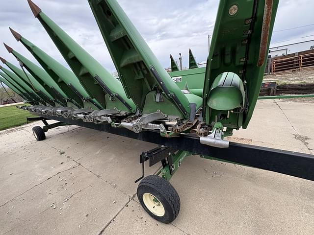 Image of John Deere 608C equipment image 2