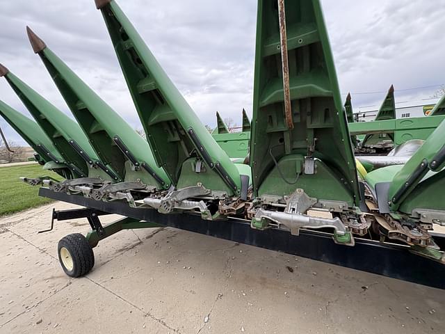 Image of John Deere 608C equipment image 4