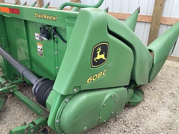 Image of John Deere 608C equipment image 3