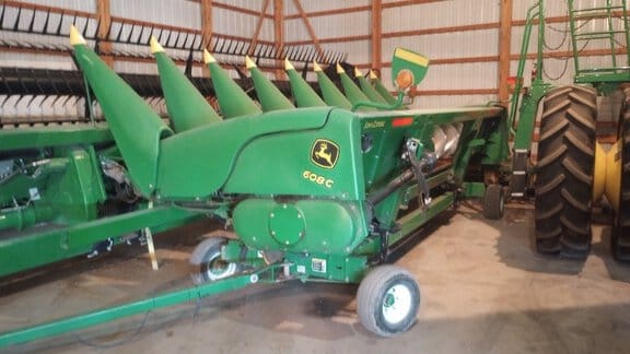 2013 John Deere 608C Equipment Image0