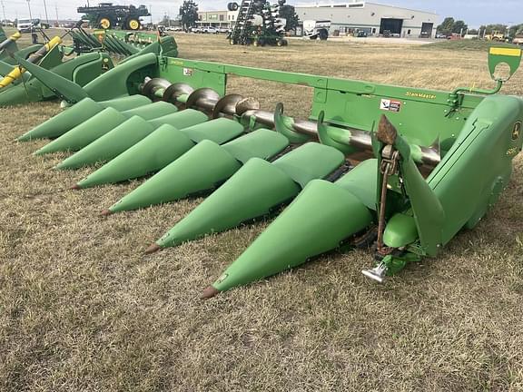 Image of John Deere 608C equipment image 3