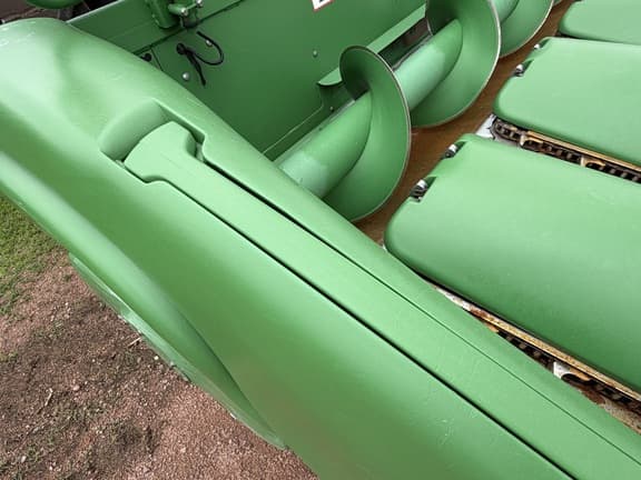 Image of John Deere 608C equipment image 4