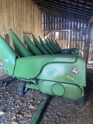 2013 John Deere 608C Equipment Image0