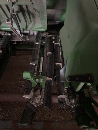 2013 John Deere 608C Equipment Image0