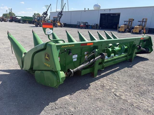 Image of John Deere 608C equipment image 4