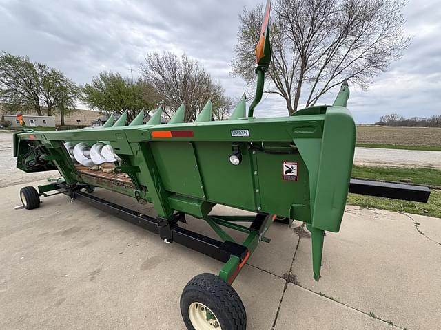 Image of John Deere 608C equipment image 4