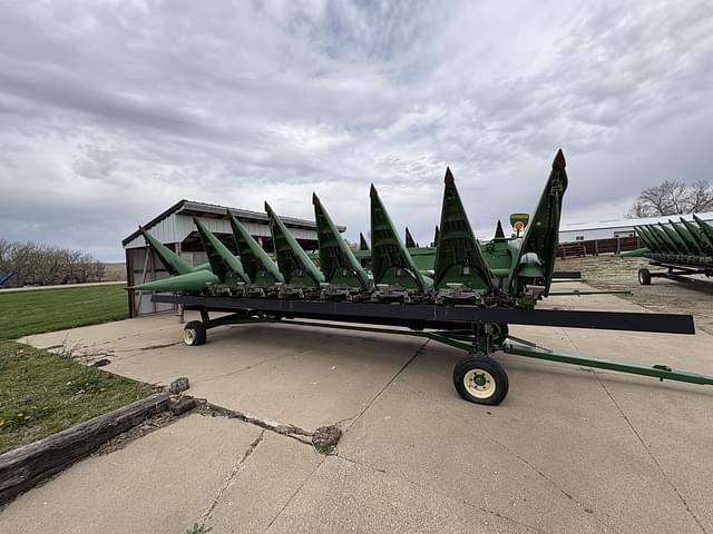Image of John Deere 608C equipment image 1