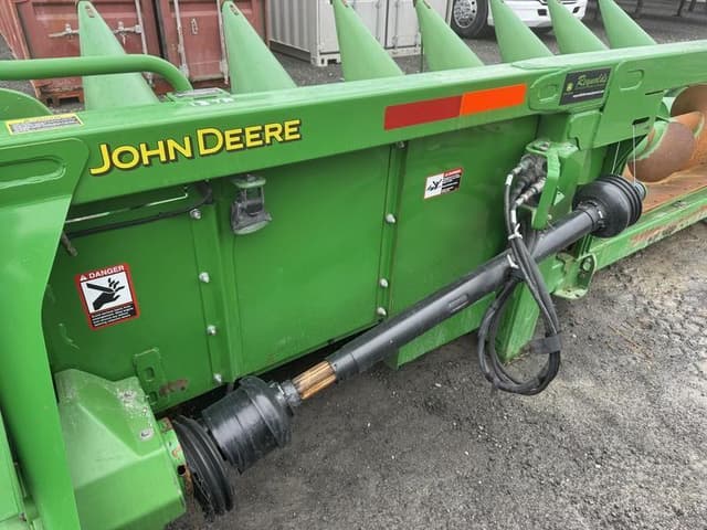 Image of John Deere 608C equipment image 2