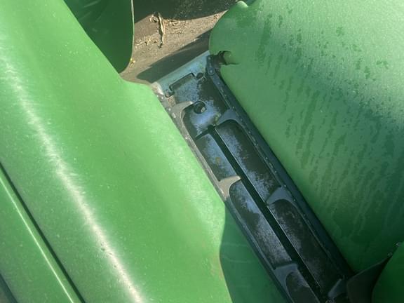 Image of John Deere 608C equipment image 2