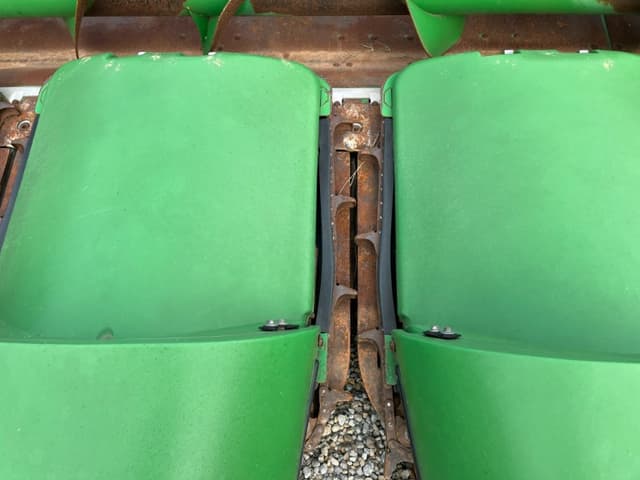 Image of John Deere 608C equipment image 2