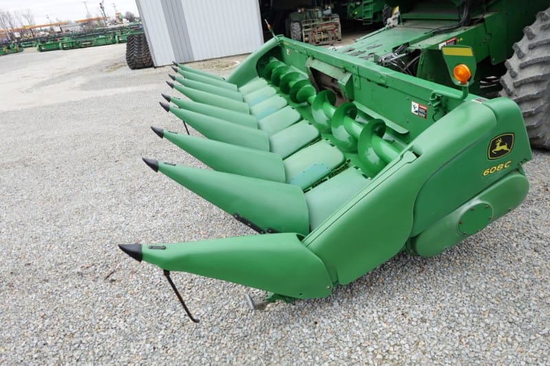 2013 John Deere 608C Equipment Image0