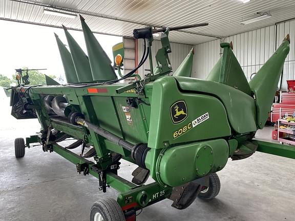 Image of John Deere 608C Primary image