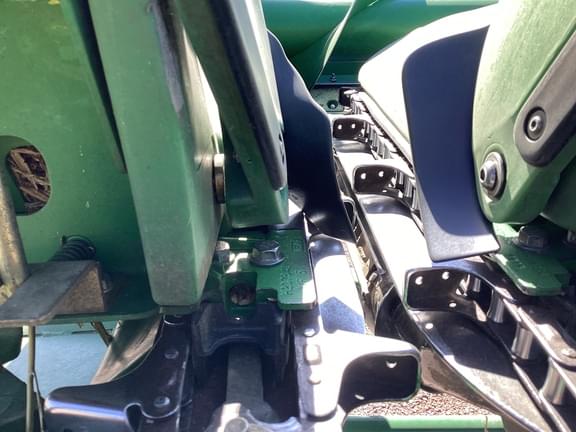 Image of John Deere 608C equipment image 3