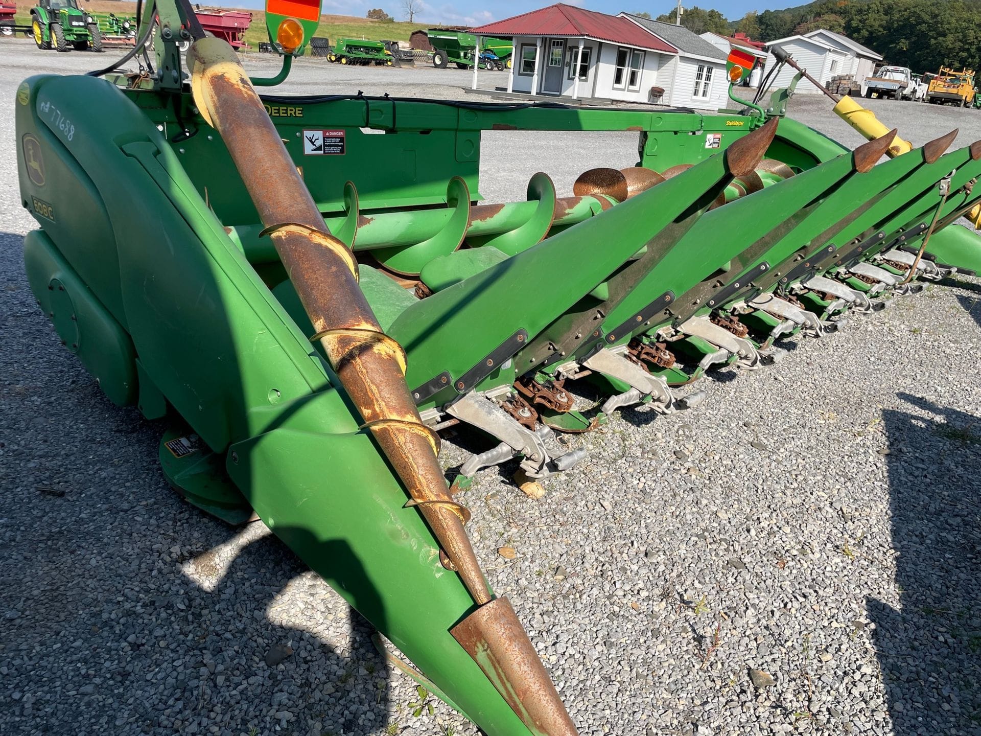 2013 John Deere 608C Equipment Image0