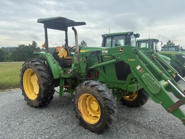Image of John Deere 6105D equipment image 2